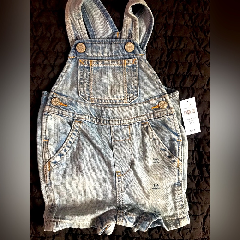 Baby jumper/romper